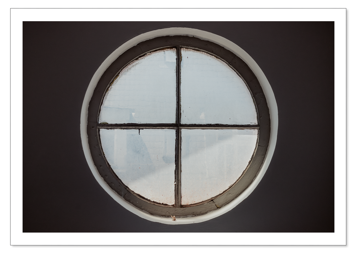 Round window